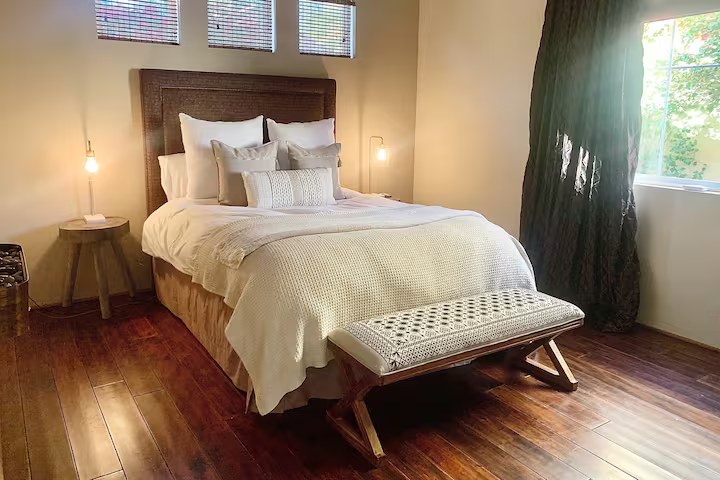 Guest suite at The Mason Oasis PGA West vacation rental