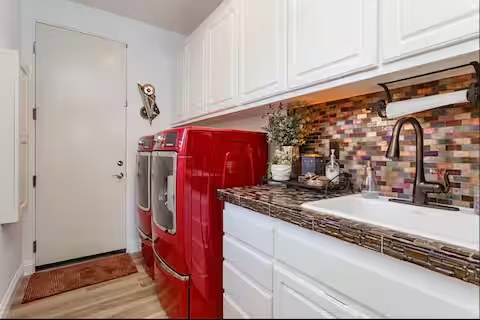 Laundry room at The Mason Oasis luxury vacation rental La Quinta